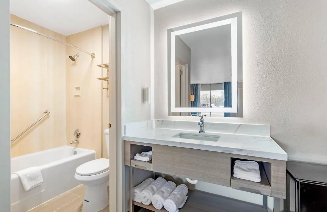 Rodeway Inn Orange Park - Jacksonville Near Naval Air Station-1